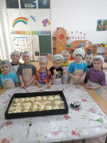"Жаворонки к нам прилетели" "Жаворонки к нам прилетели".